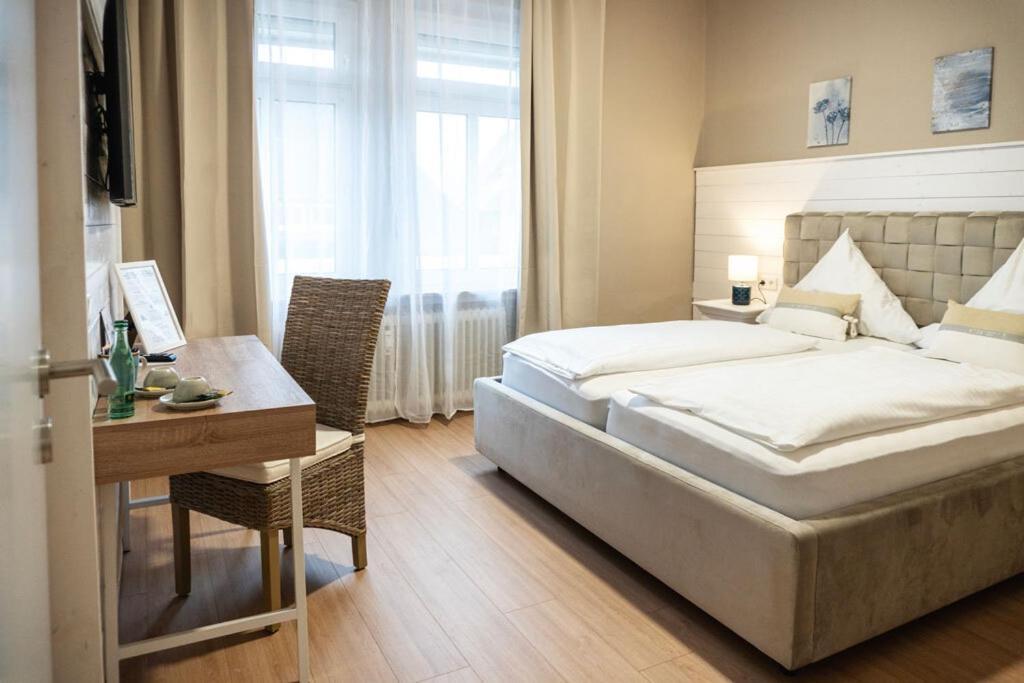 Zum Landsberger Hof Hotel Арнсберг Стая снимка